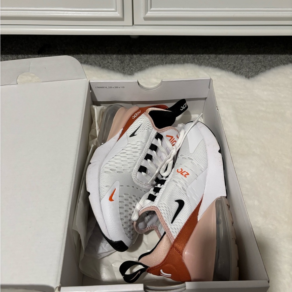 Nike Women's Air Max 270 White/Black-Pink Oxford
